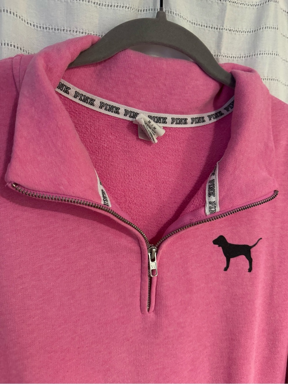 PINK Victoria's Secret Bright Pink Quarter-Zip Pullover Sweatshirt Size Medium - Picture 3 of 6